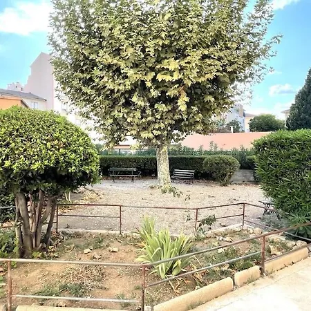 Апартаменти Dahlias- 6 Pers Vrai A Pied