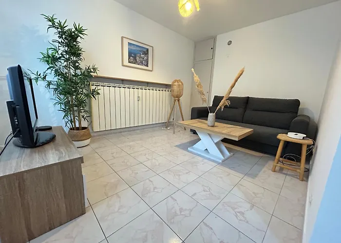 Dahlias- 6 Pers Vrai A Pied Appartement